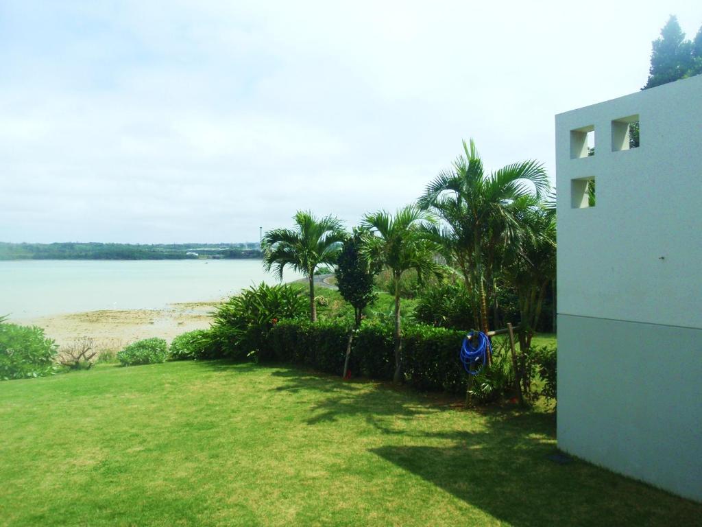 The Green Terrace Aparthotel Miyakojima  Exterior foto